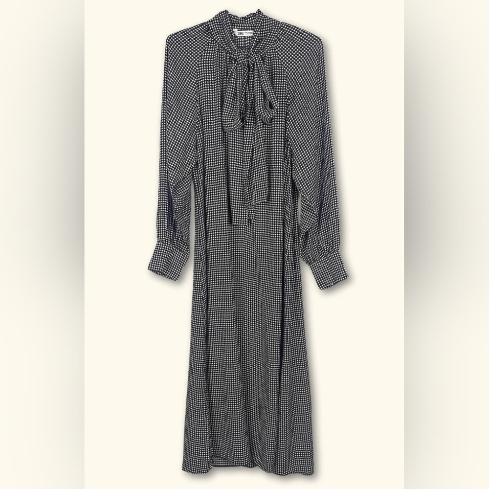 NWT Zara Black Long Sleeve Gingham Midi Dress Size Large FIRM
